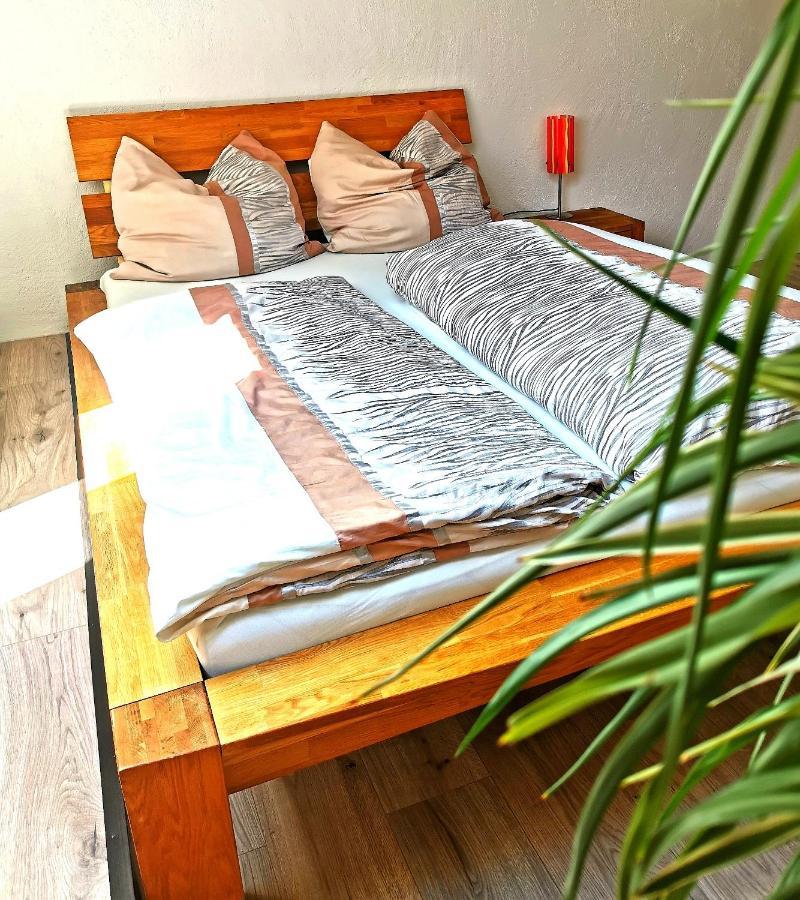 Schone Ferienwohnung In Merklingen Exteriör bild